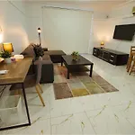 2Bedrooms, 2-Bath, 1 Garage Apartment