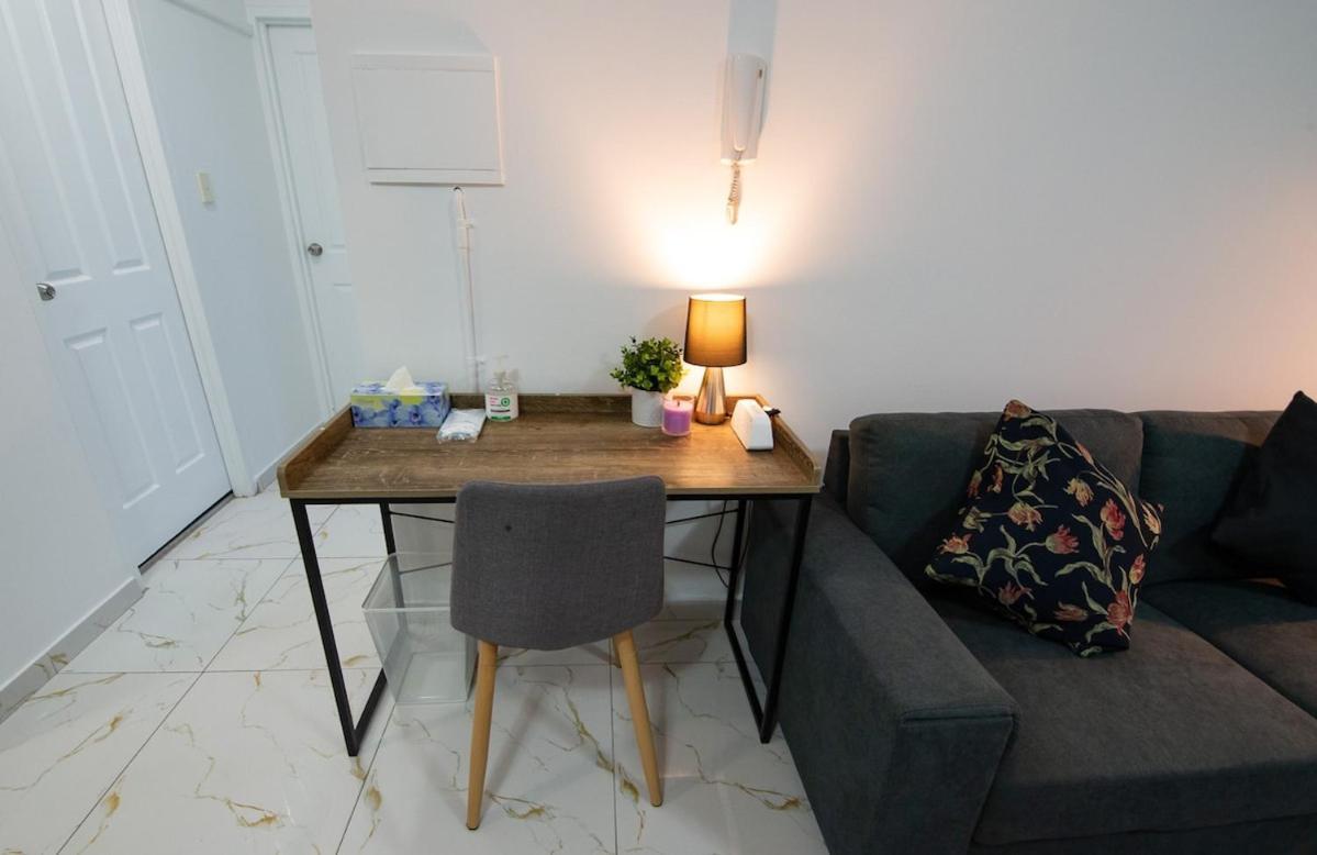 2bedrooms, 2-bath, 1 Garage Apartment
